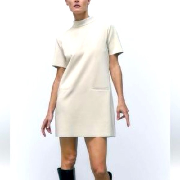 Zara - Ivory Cream Mock Neck Short Sleeve 2 Faux Pocket Mini Dress Size Medium - Picture 1 of 11
